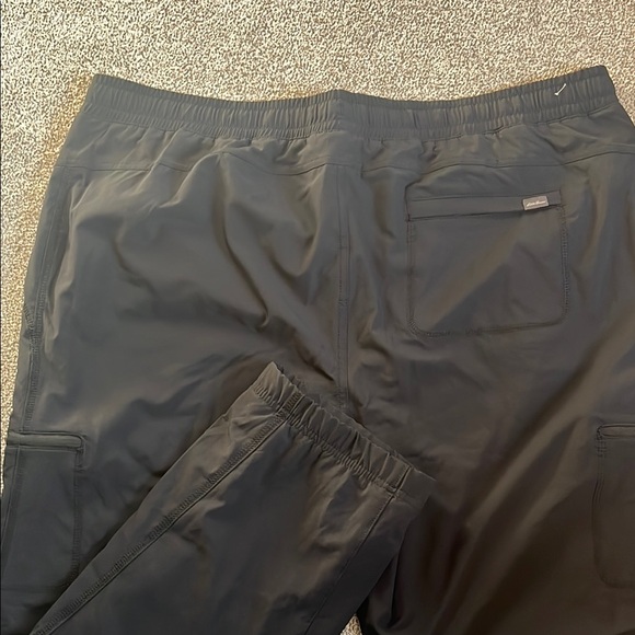 Women’s Eddie Bauer Polar Fleece Joggers - Picture 4 of 4
